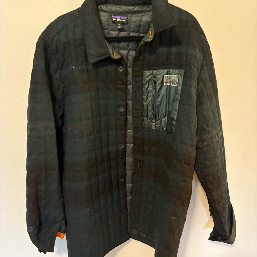 Patagonia Men's Green and Black Quilted Shirt Jacket